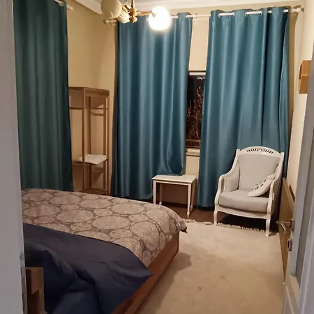 Apartment Hibe Dede *