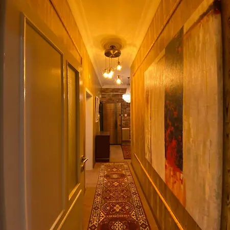 Hibe Dede Apartment
