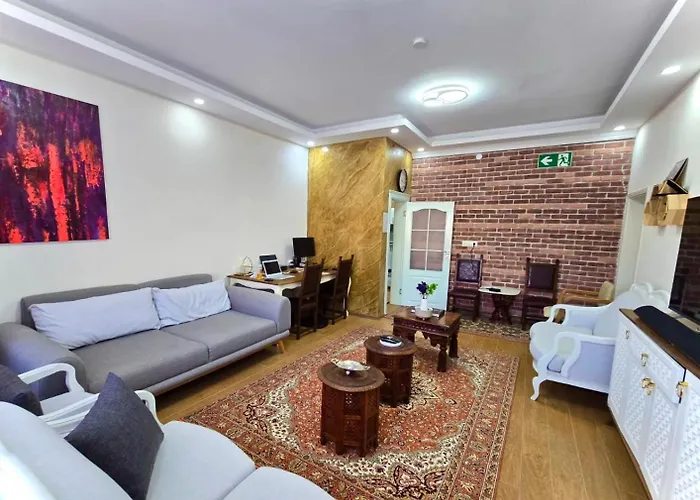 アパート Hibe Dede